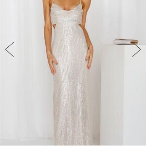 HELLO MOLLY - Sparkling Moment Maxi Dress
